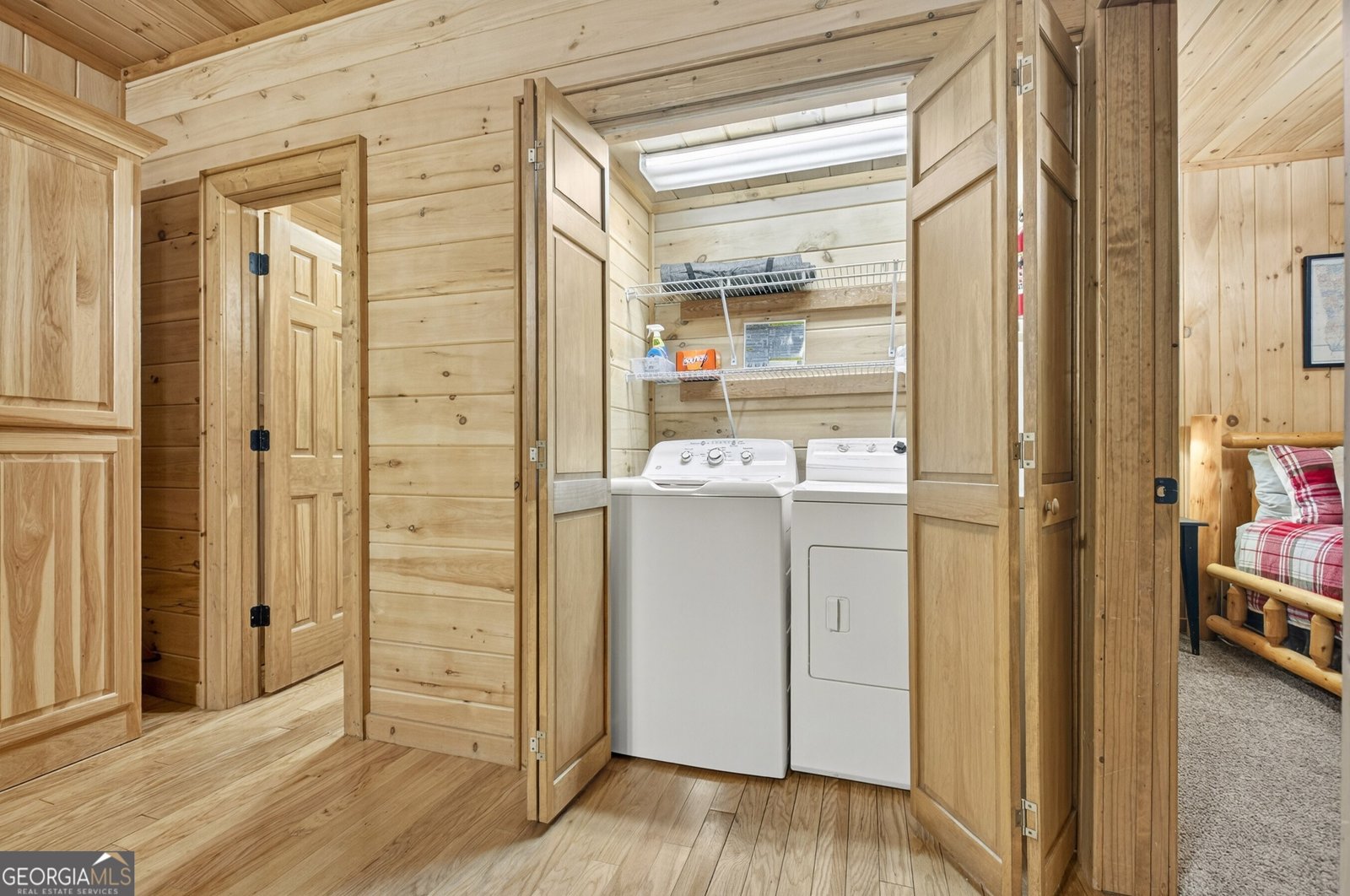 100 Black Oaks Road Cherry Log - 8