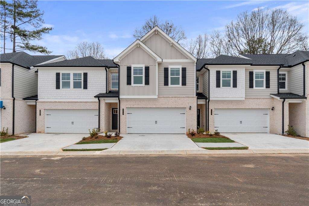 612 Treasure Drive Stockbridge - 1