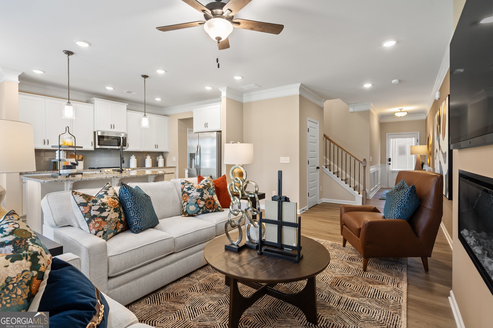 832 Crescent Drive Riverdale - 2