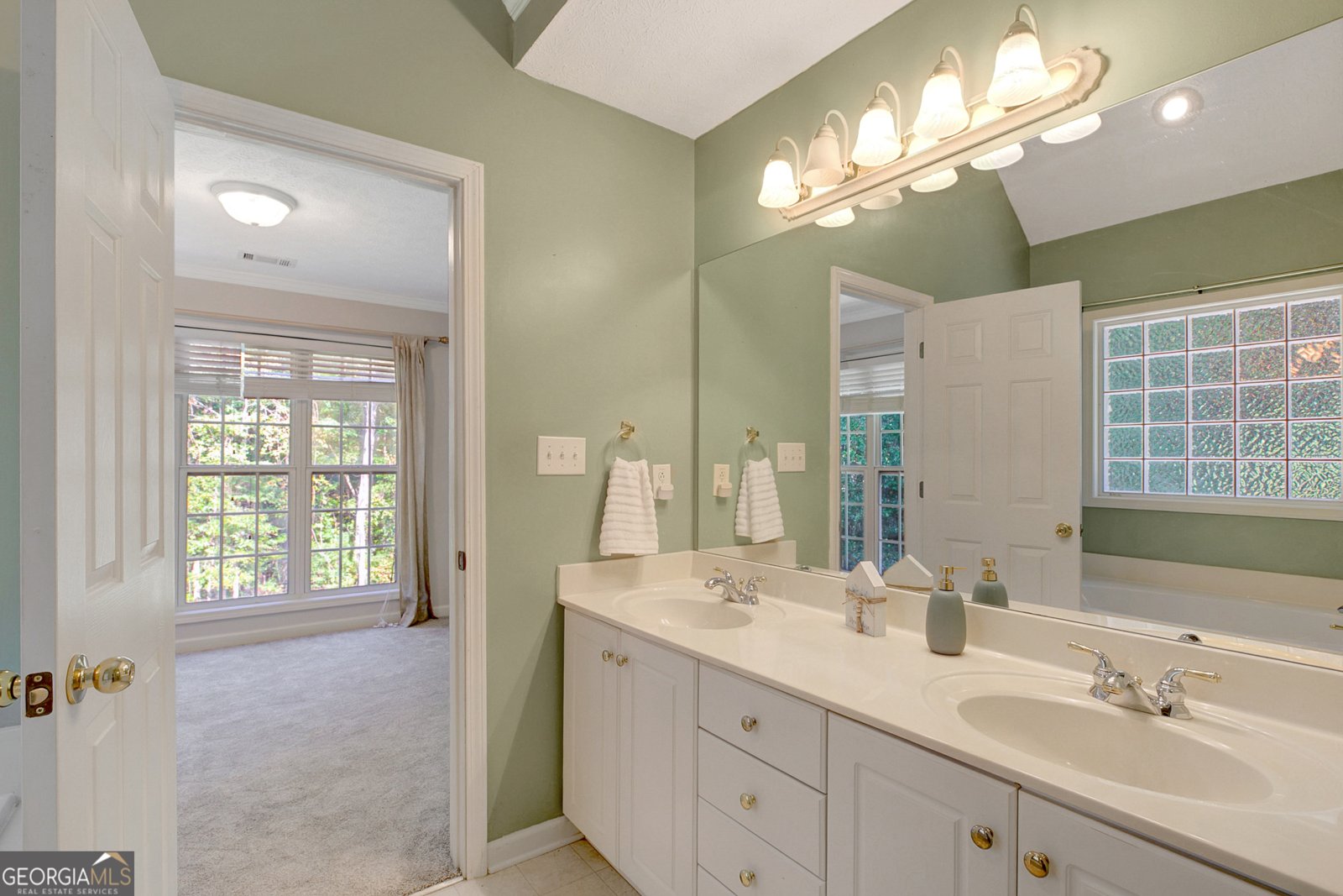 140 Rockglen Court Fayetteville - 27
