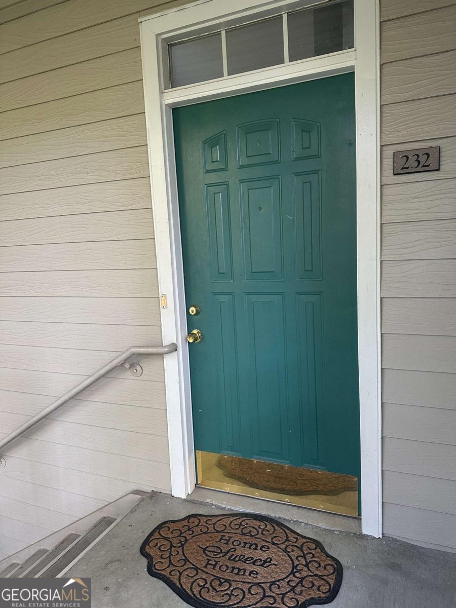 232 Edinburgh Court Alpharetta - 1
