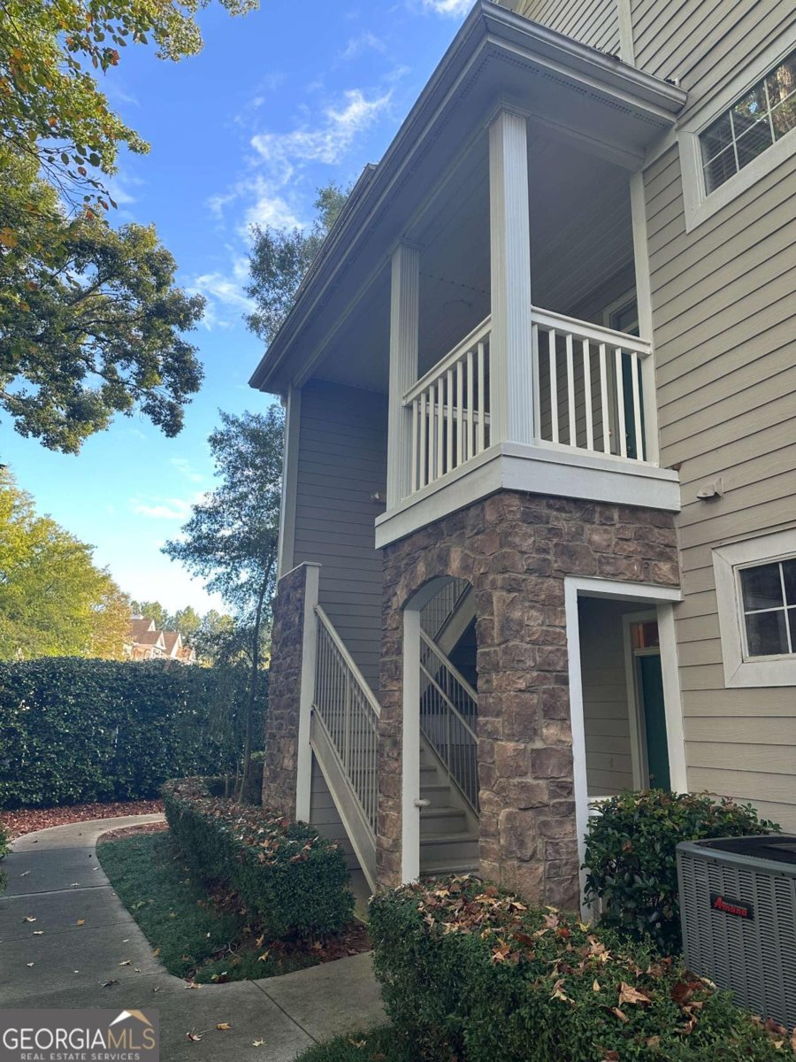 232 Edinburgh Court Alpharetta - 2