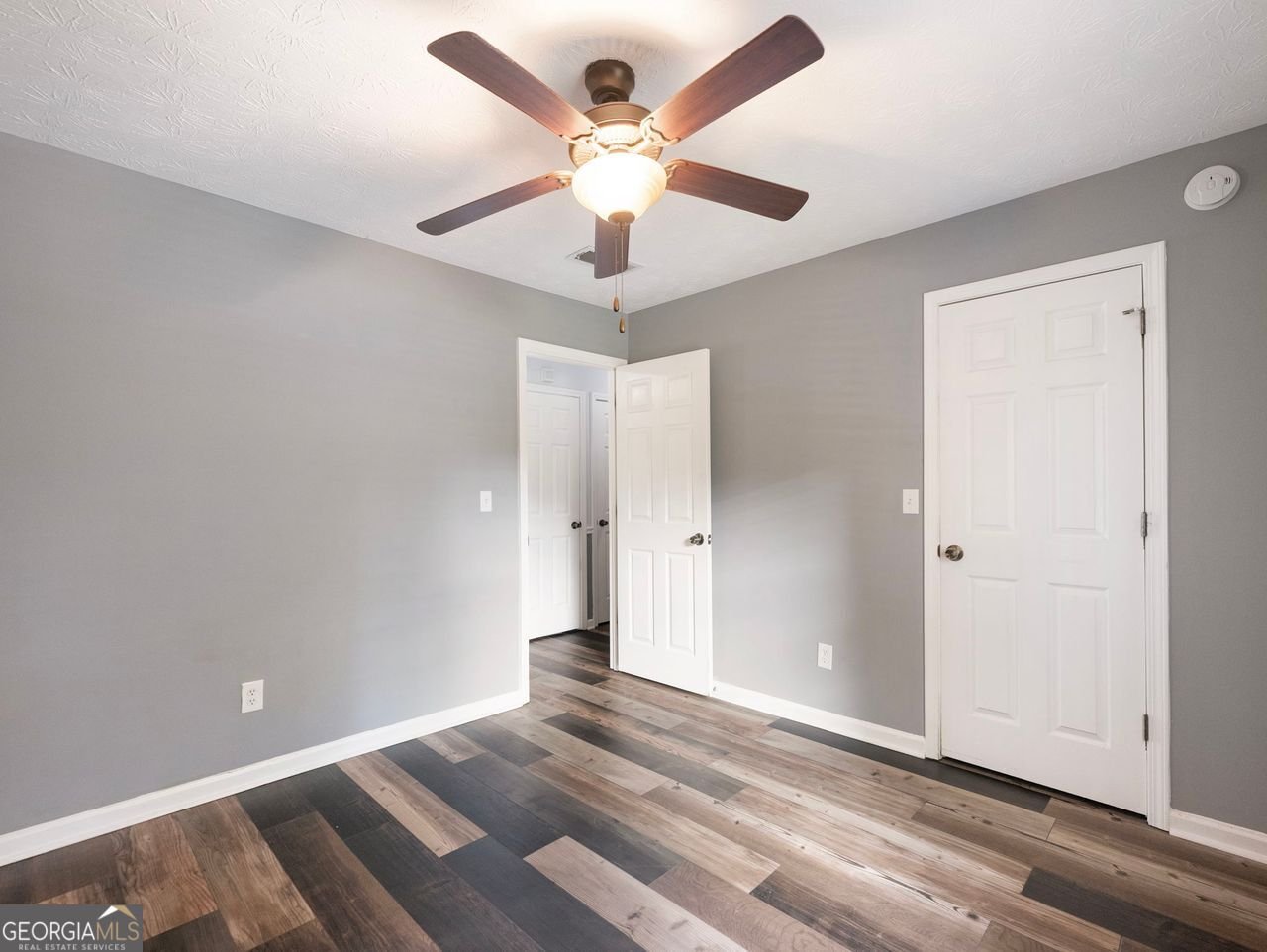 305 CROSSWALK Drive Auburn - 27