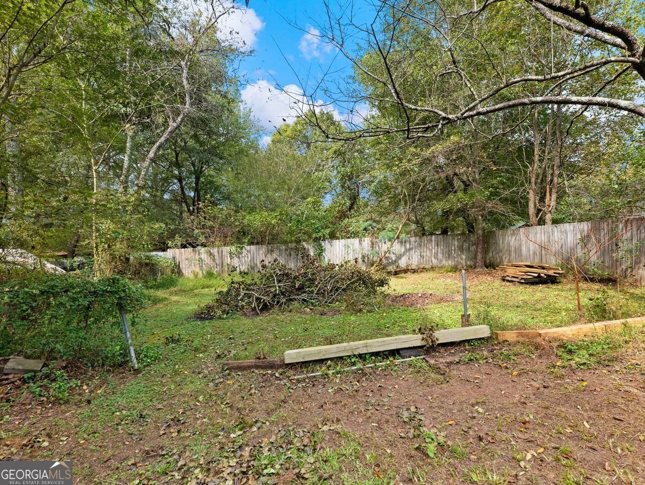 305 CROSSWALK Drive Auburn - 40