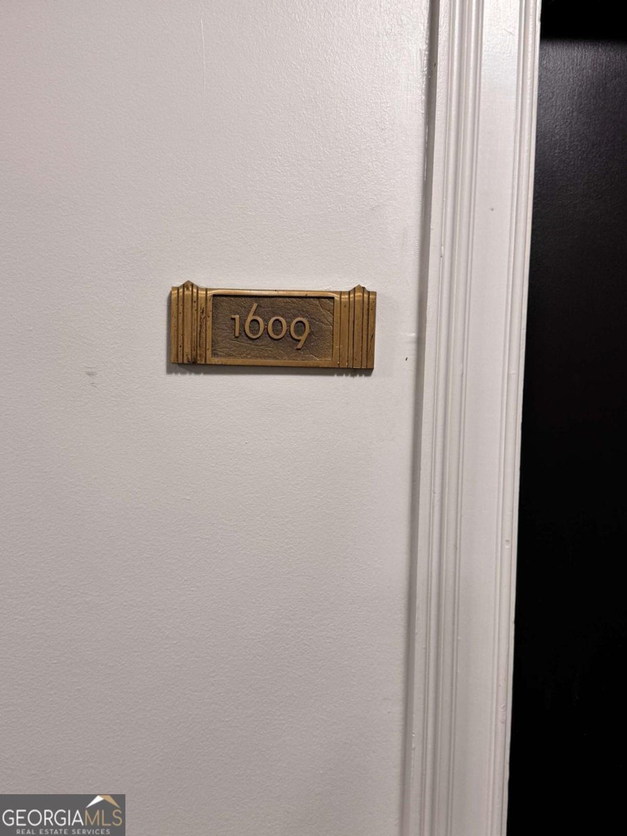 2870 Pharr Court South Atlanta - 4