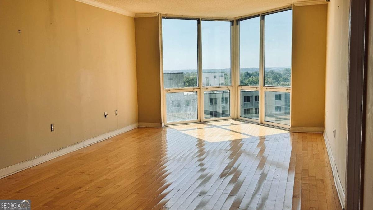 2870 Pharr Court South Atlanta - 9