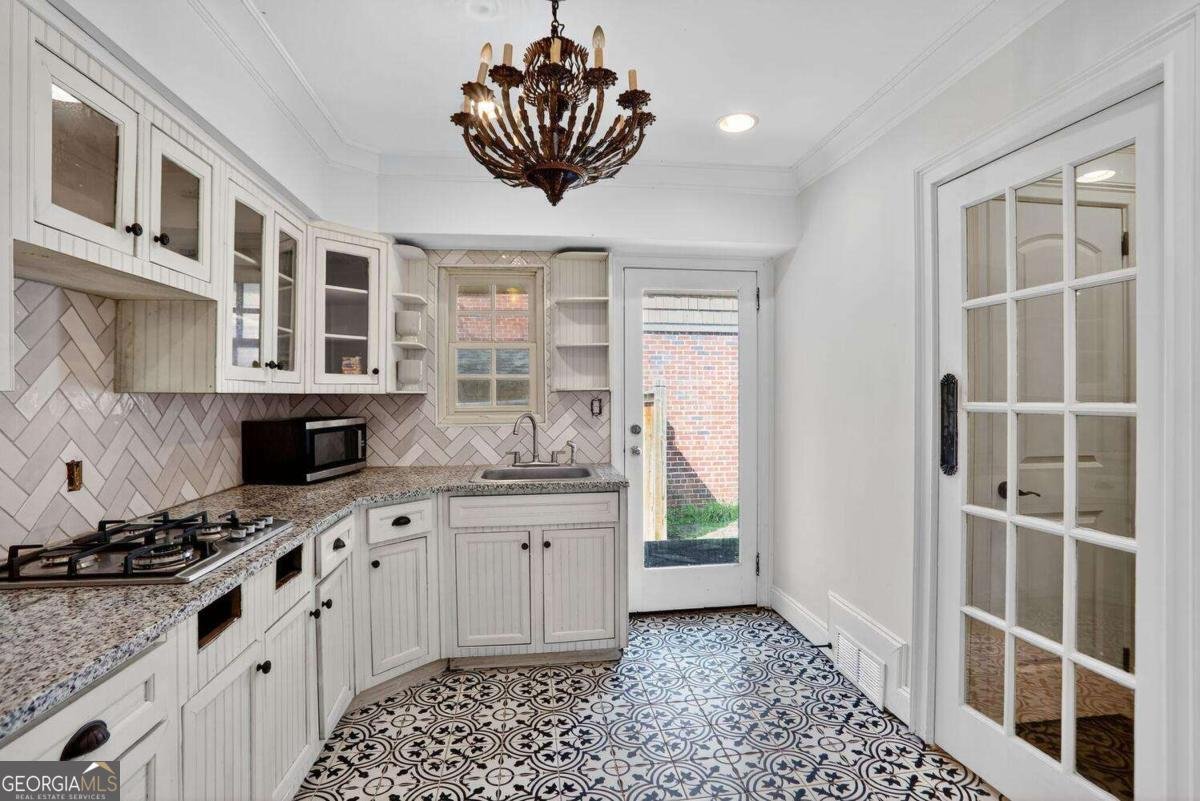 1265 Rock Springs Road Atlanta - 18