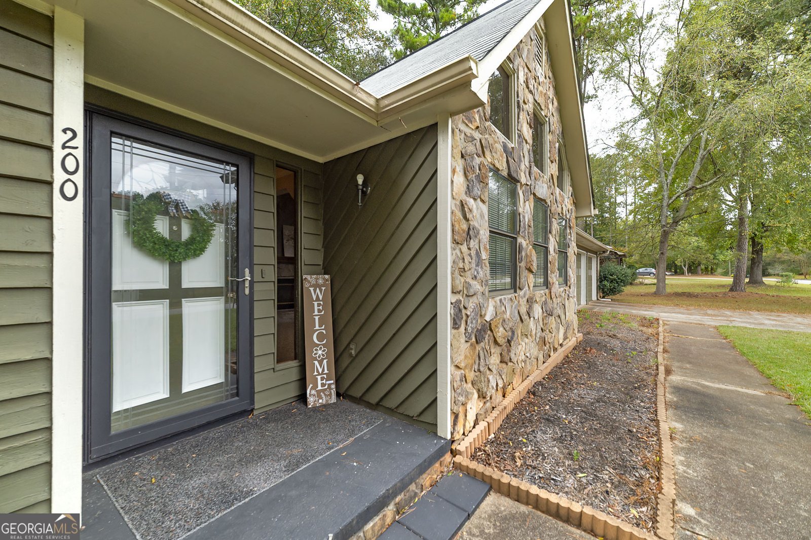 200 Cowan Drive Stockbridge - 3