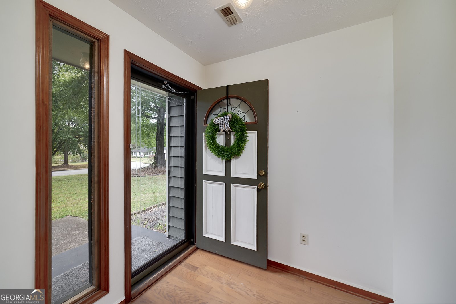 200 Cowan Drive Stockbridge - 4