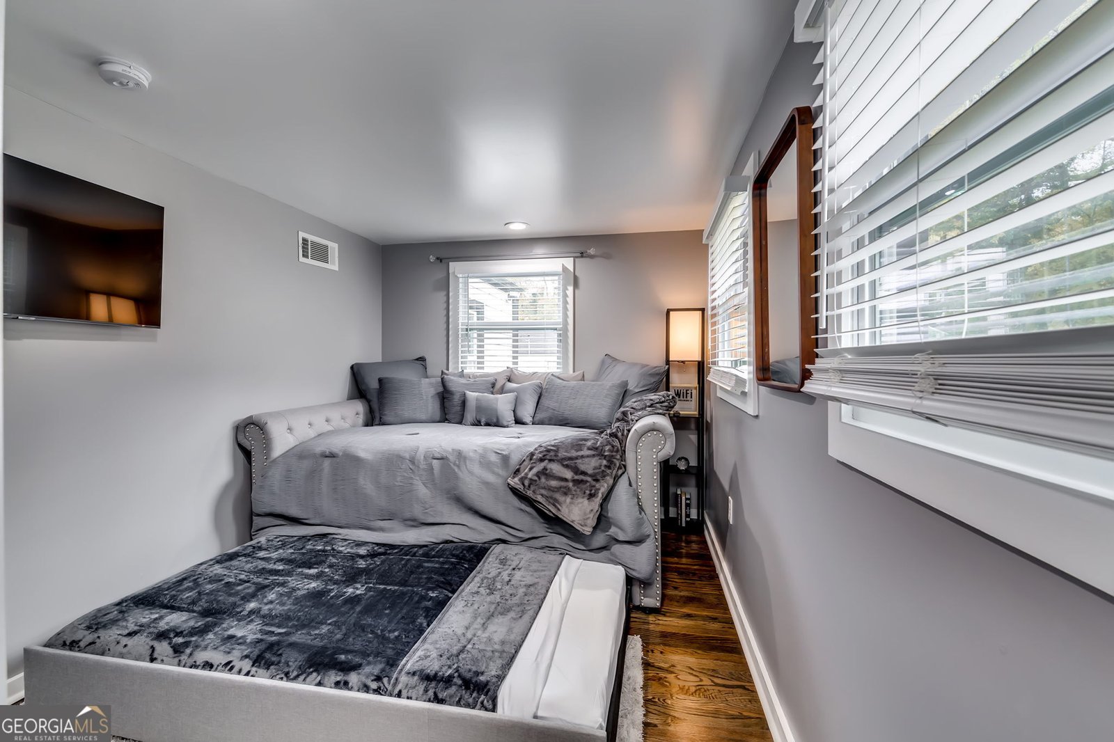 633 Ozburn Rd Atlanta - 32