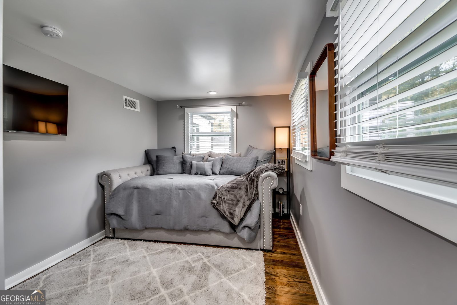 633 Ozburn Rd Atlanta - 33
