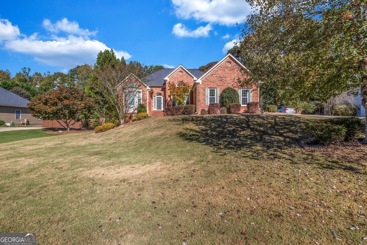 1213 Maple Creek Lane Loganville - 2