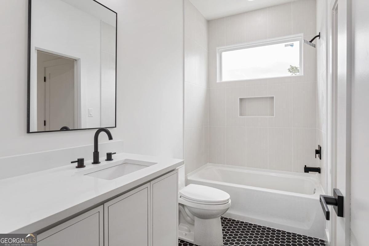 1044 Martin Street Atlanta - 23