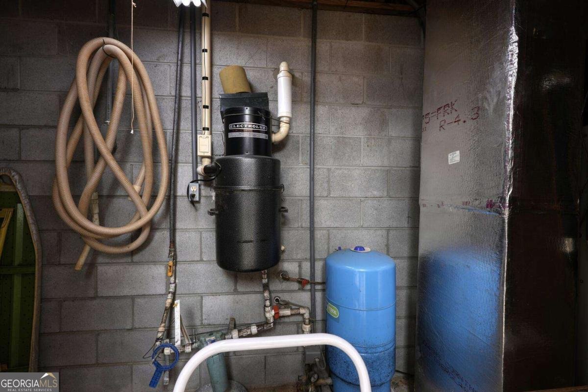 2515 Road 9999 Hiawassee - 33