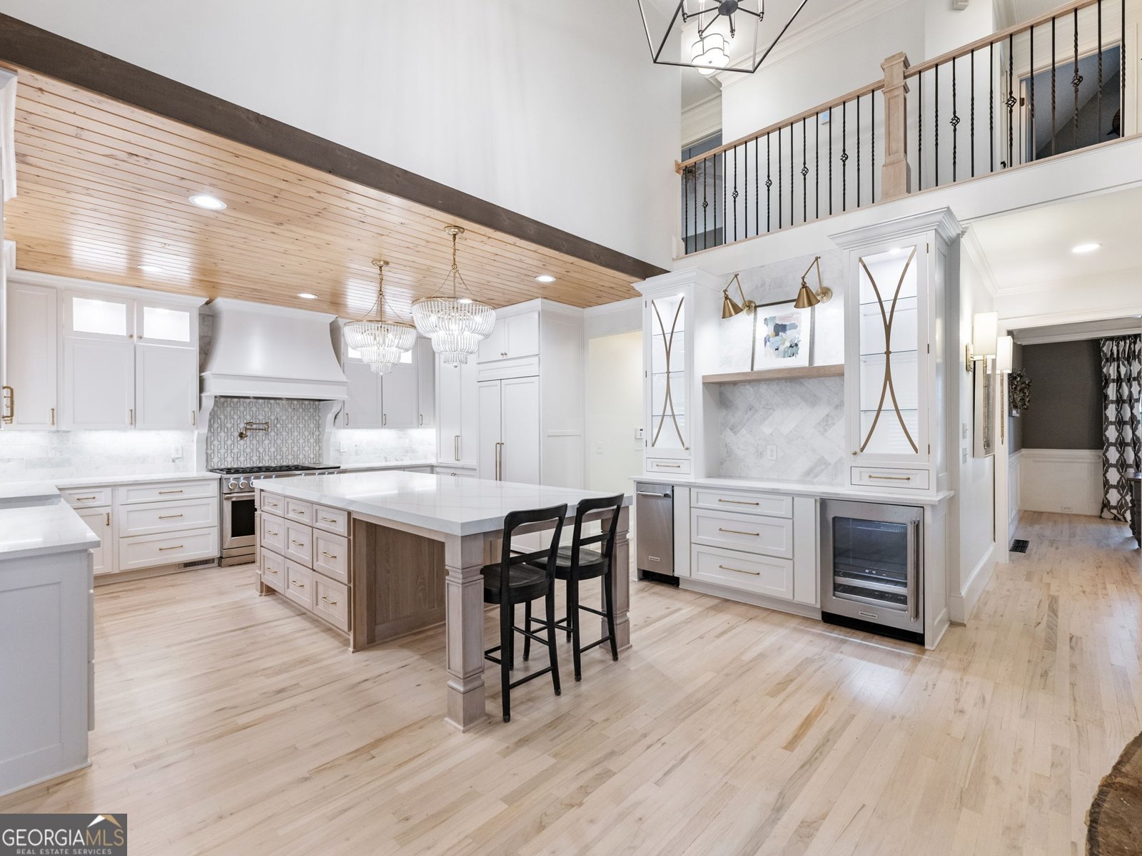 2445 Retreat Point Parkway Hoschton - 1