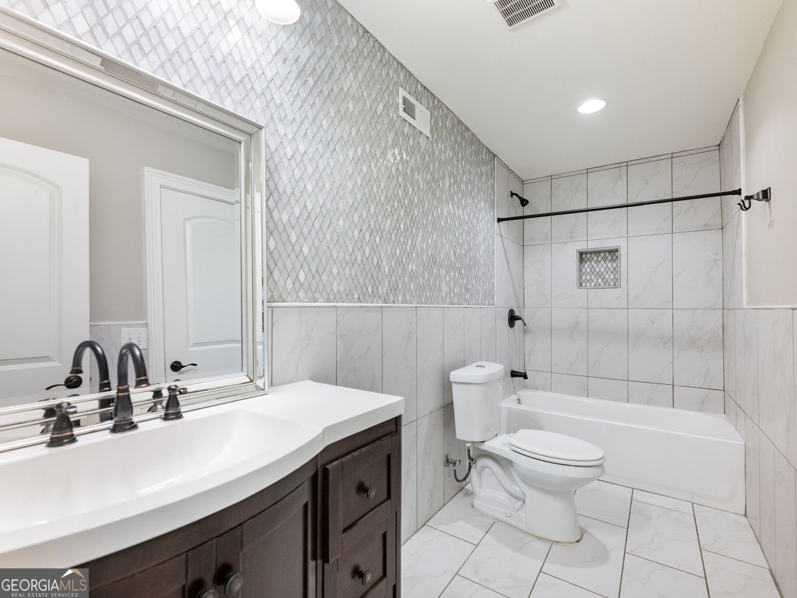 2445 Retreat Point Parkway Hoschton - 56