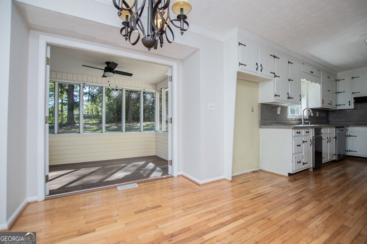2349 Shire Court Austell - 10