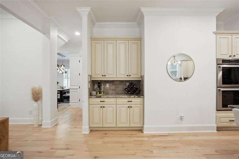 525 FOREST HILLS Drive Atlanta - 10