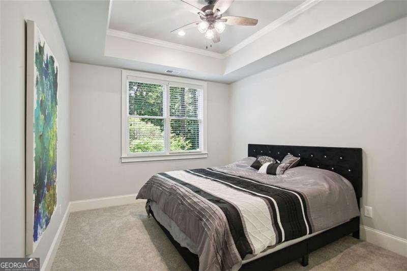 525 FOREST HILLS Drive Atlanta - 32
