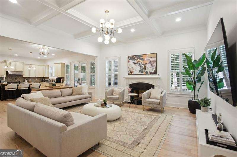 525 FOREST HILLS Drive Atlanta - 6