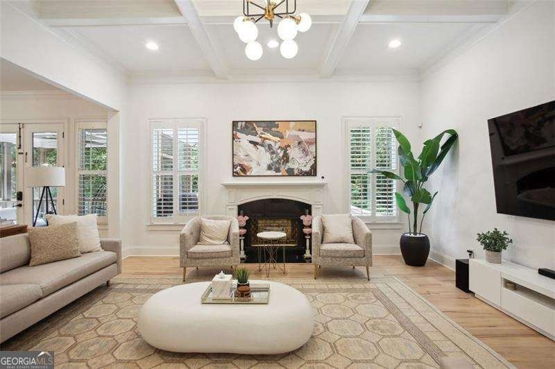525 FOREST HILLS Drive Atlanta - 8
