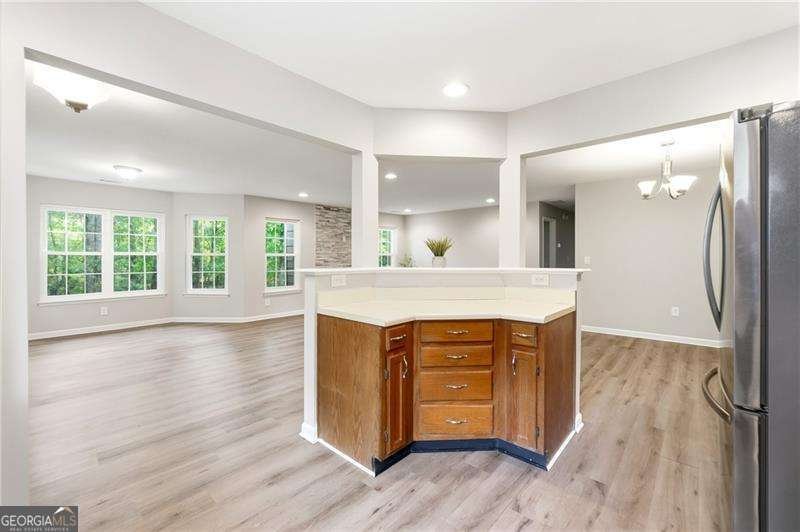 604 MILL POND Road Roswell - 11