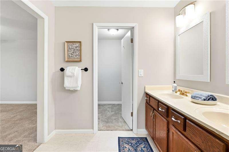 604 MILL POND Road Roswell - 19
