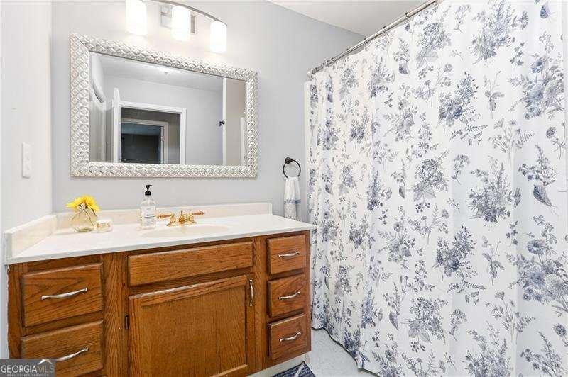 604 MILL POND Road Roswell - 21