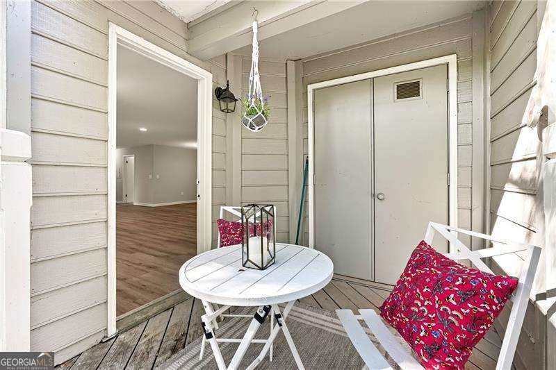 604 MILL POND Road Roswell - 25