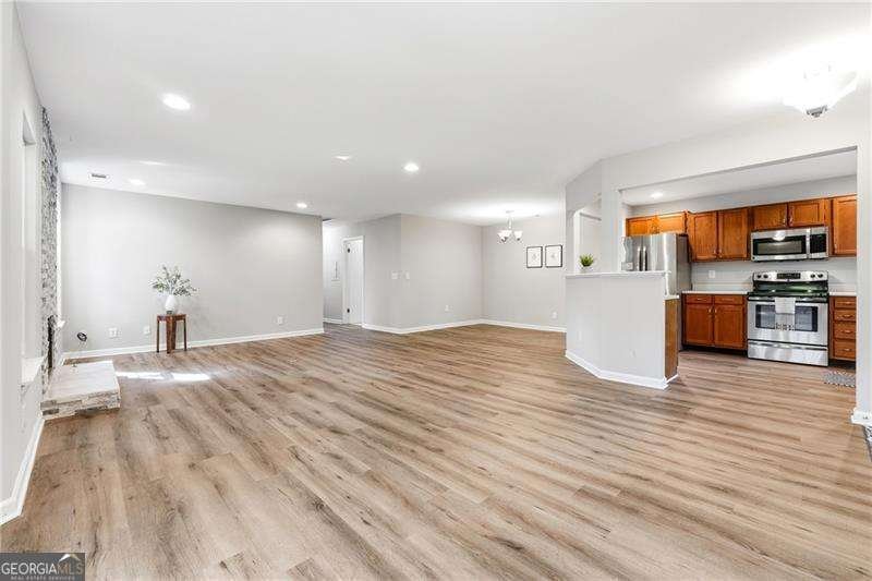 604 MILL POND Road Roswell - 6
