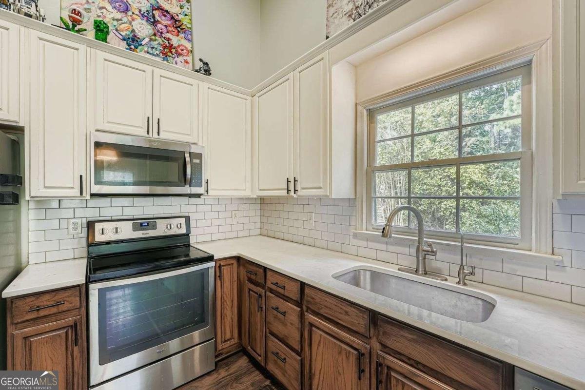2050 Elm Tree Terrace Buford - 11