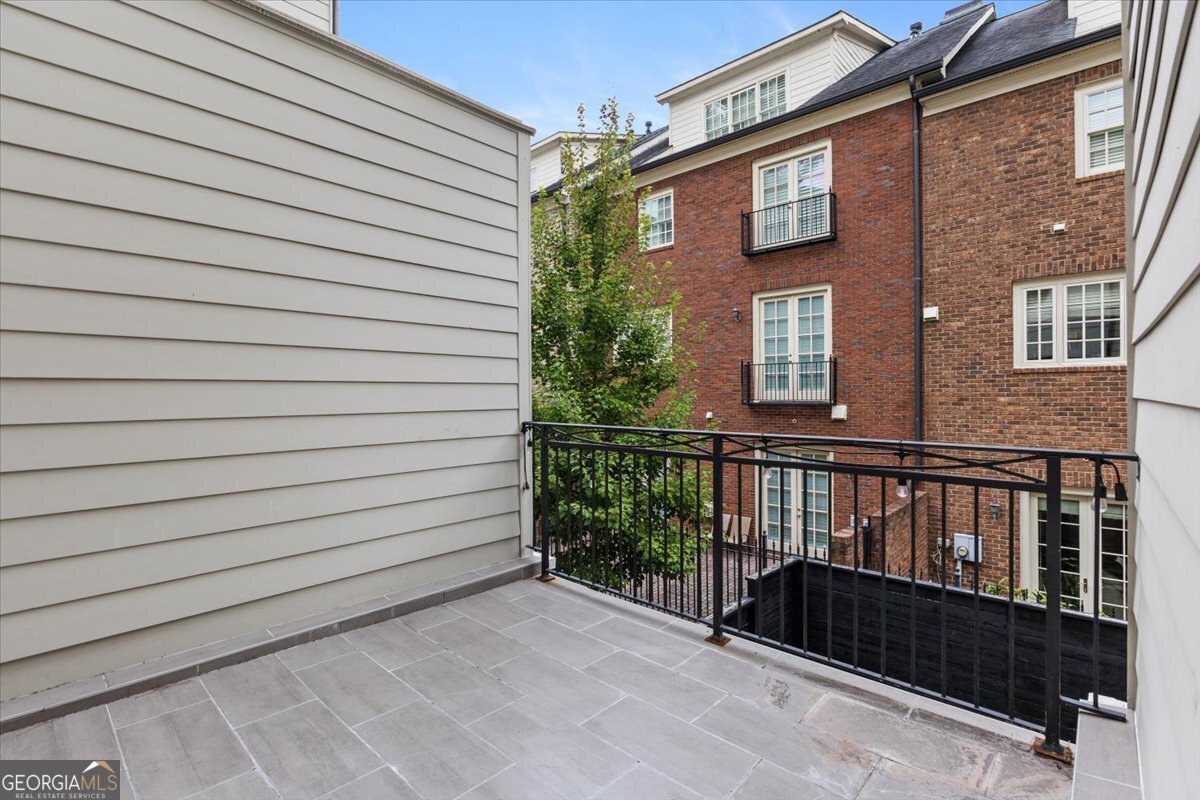 981 Laurel Court Atlanta - 13