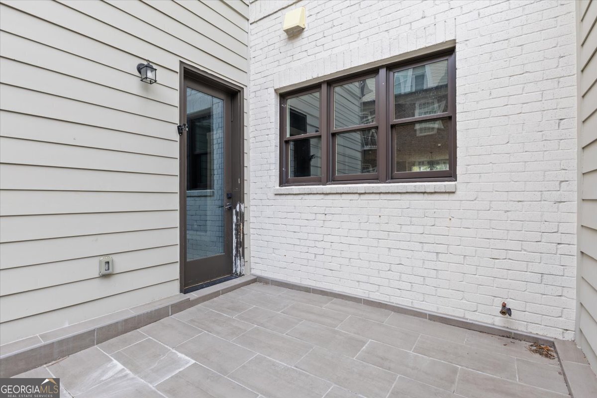 981 Laurel Court Atlanta - 14