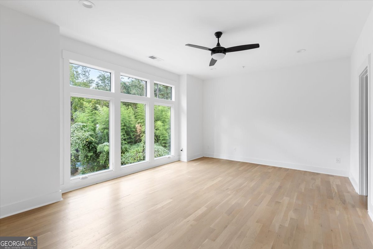 981 Laurel Court Atlanta - 16
