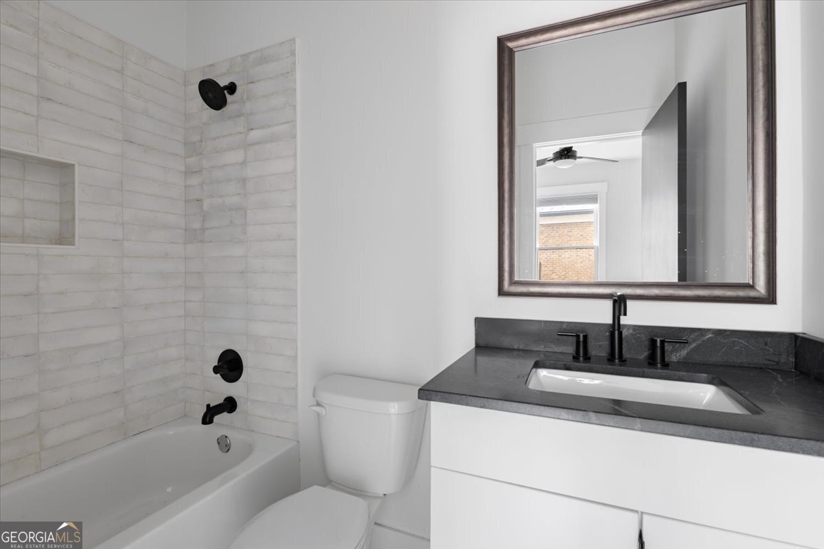 981 Laurel Court Atlanta - 25