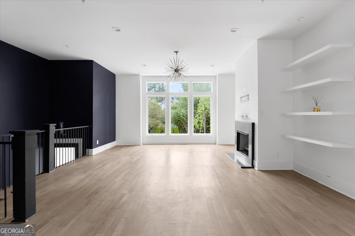 981 Laurel Court Atlanta - 4