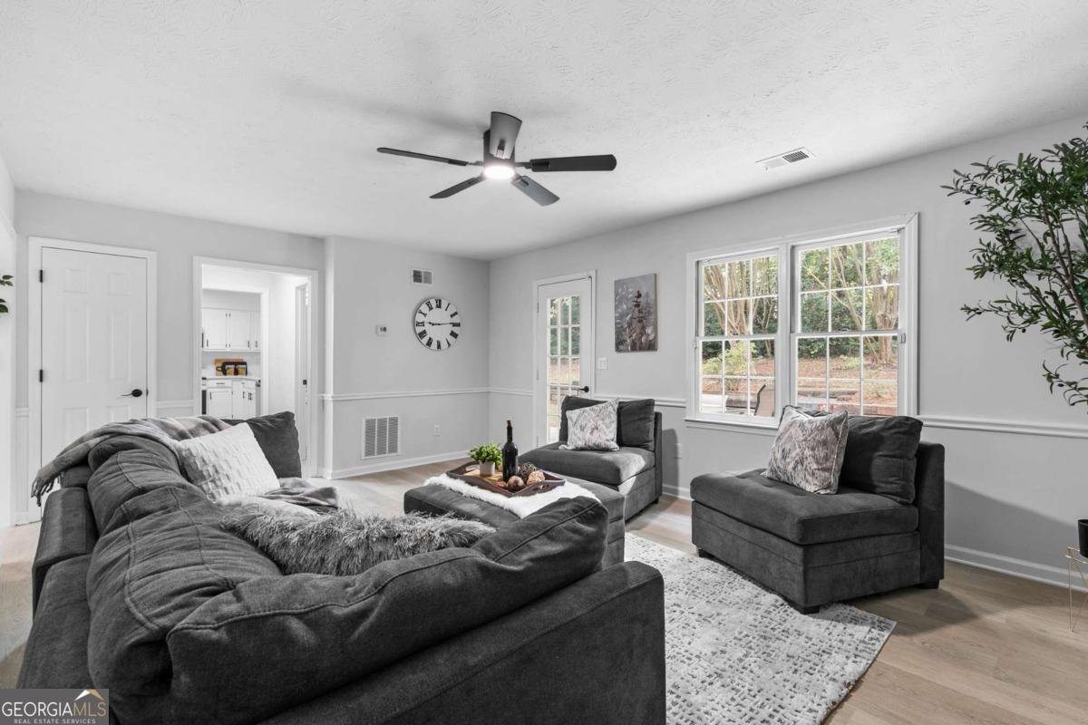 1368 Christiana Drive Lawrenceville - 12