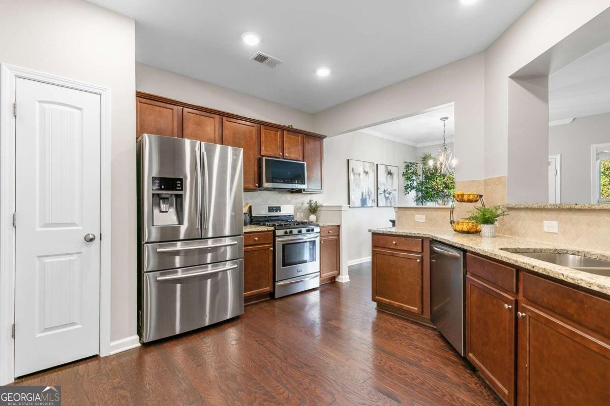 1655 Hampton Oaks Drive Alpharetta - 3