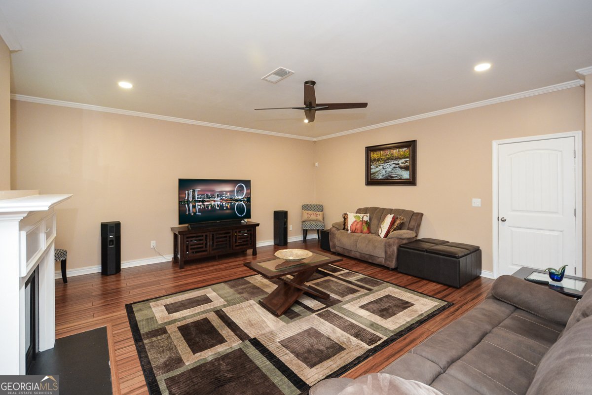 1520 Silver Mist Circle Powder Springs - 27