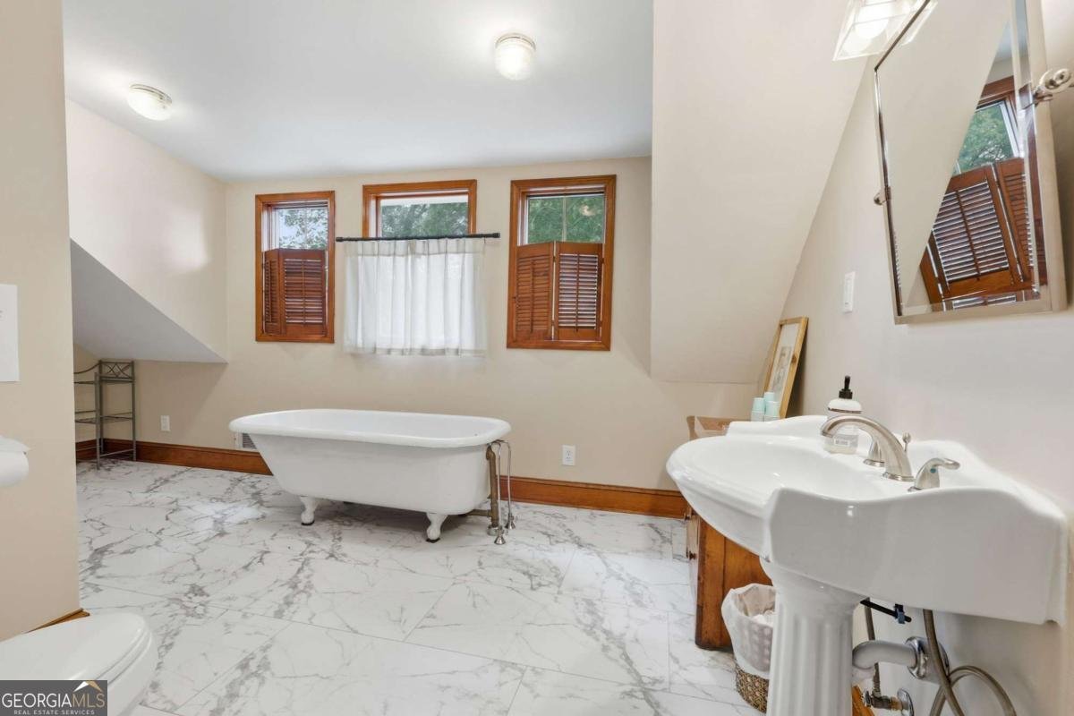 610 Candler Street Gainesville - 31