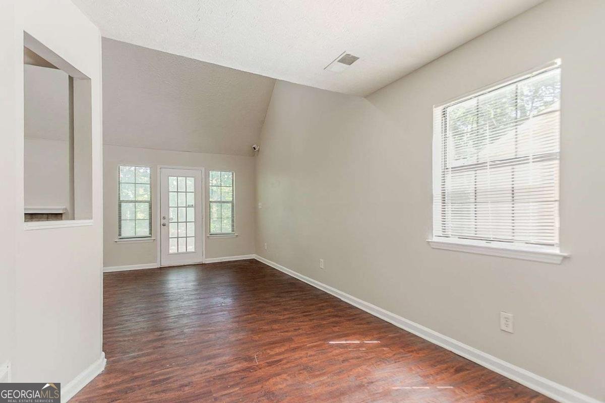 1074 Cherokee Heights Stone Mountain - 17