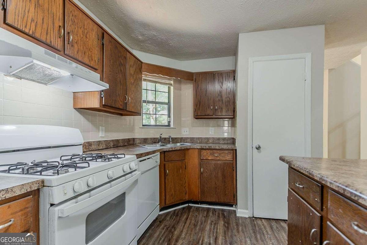 1074 Cherokee Heights Stone Mountain - 8