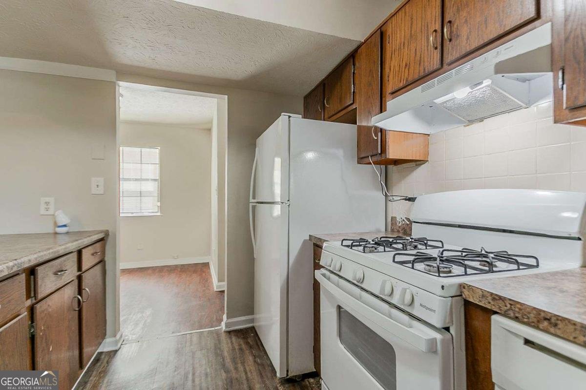 1074 Cherokee Heights Stone Mountain - 9