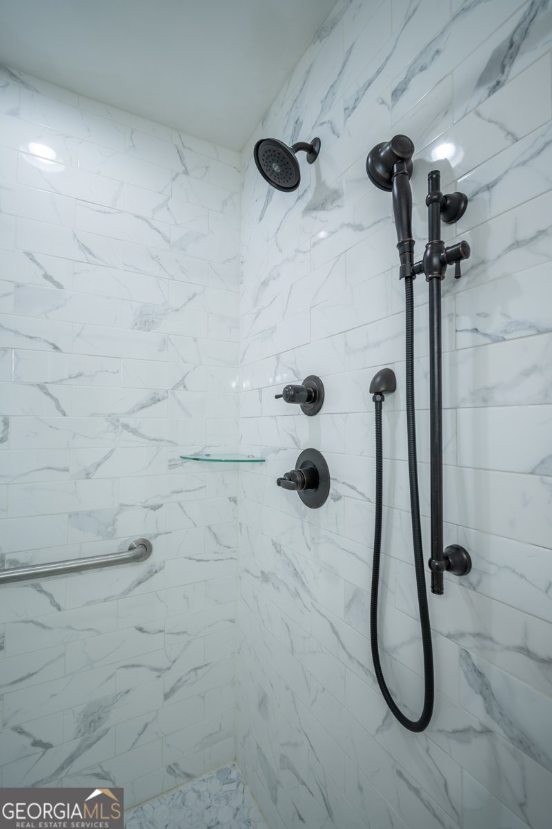 2568 Wirebridge Road Arnoldsville - 30