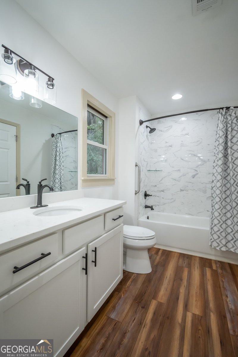 2568 Wirebridge Road Arnoldsville - 44