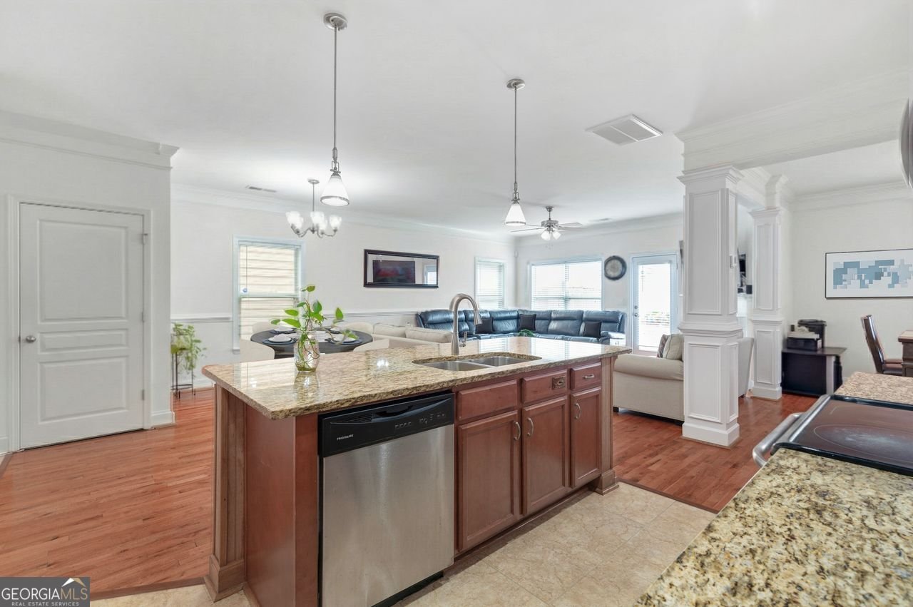 2325 Arnold Mill Road Lawrenceville - 39