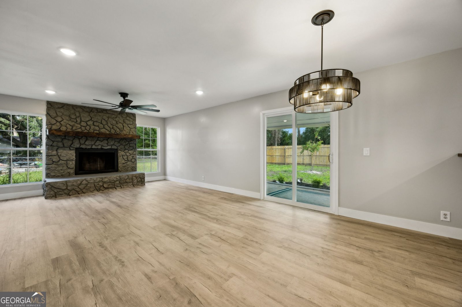 691 Douglas Drive Unit B St. Marys - 14