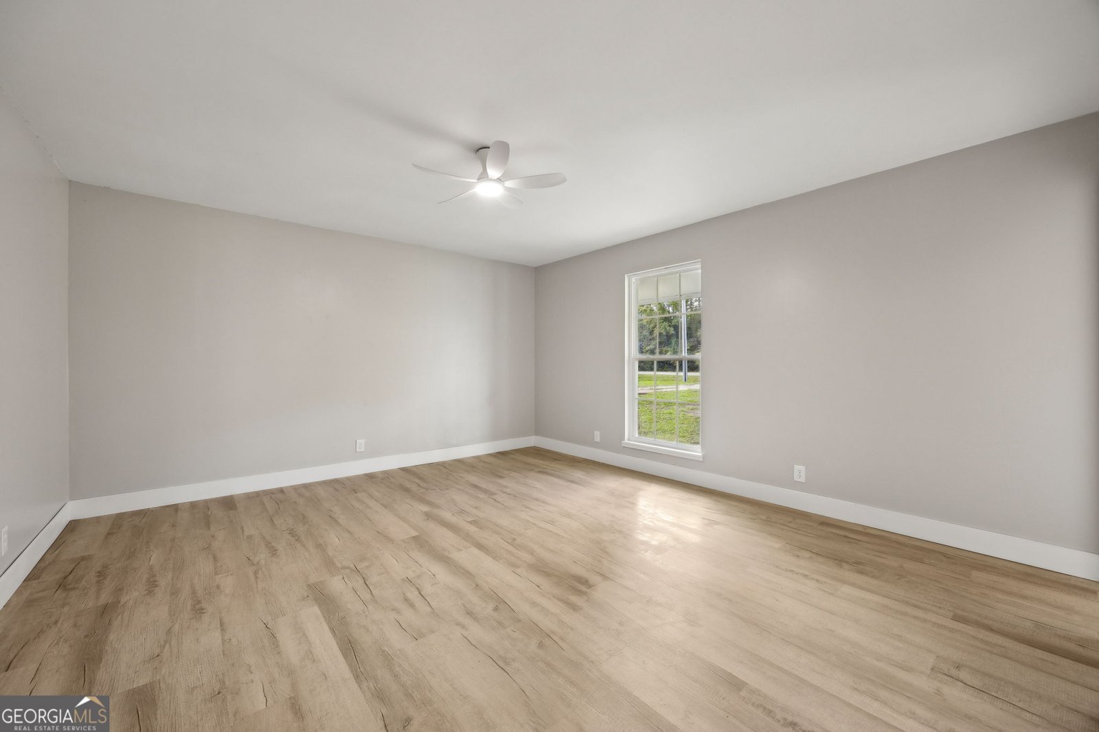 691 Douglas Drive Unit B St. Marys - 23