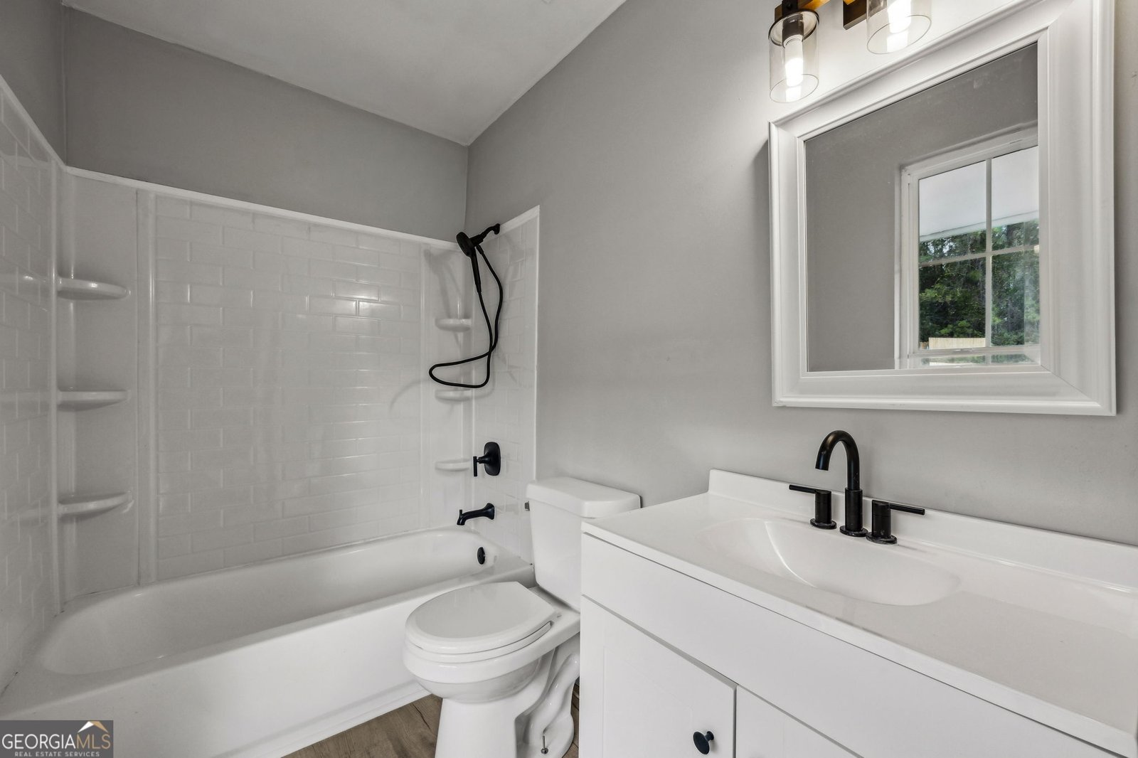 691 Douglas Drive Unit B St. Marys - 26