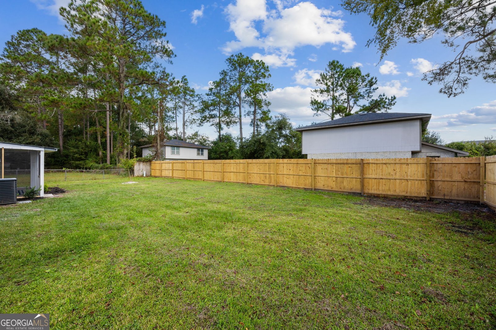 691 Douglas Drive Unit B St. Marys - 37